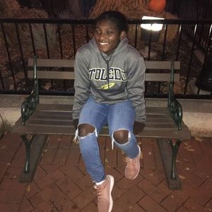 Meet your Posher, Ny’asia